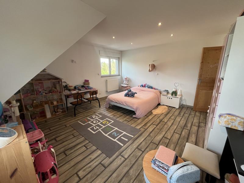 Maison - 137 m² - 6 pièces