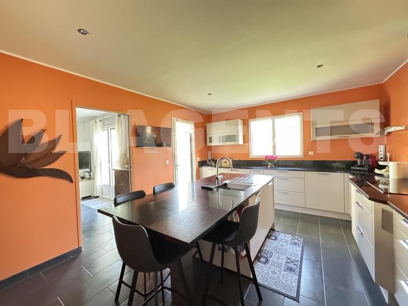 Maison - 134 m² - 5 pièces