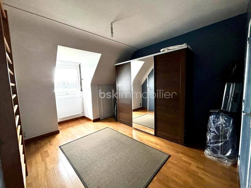 Pavillon - 130 m² - 7 pièces