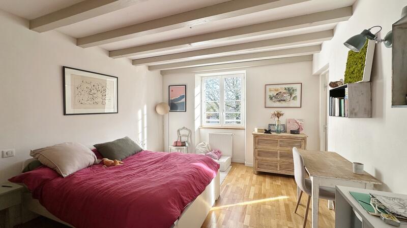 Maison - 205 m² - 7 pièces