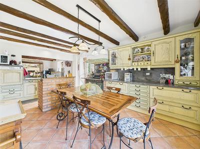 Corps de ferme - 262 m² - 6 pièces