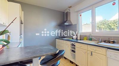 Pavillon - 83 m² - 4 pièces