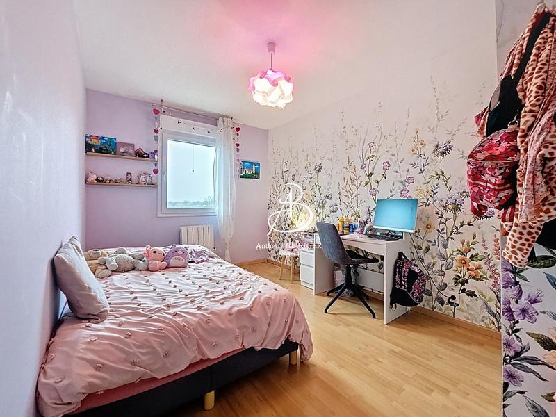 Maison - 102 m² - 5 pièces