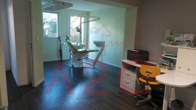 Local d'activité / Entrepôt - 244 m²