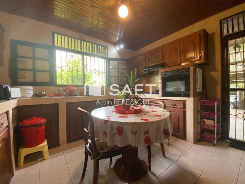 Maison - 136 m² - 5 pièces