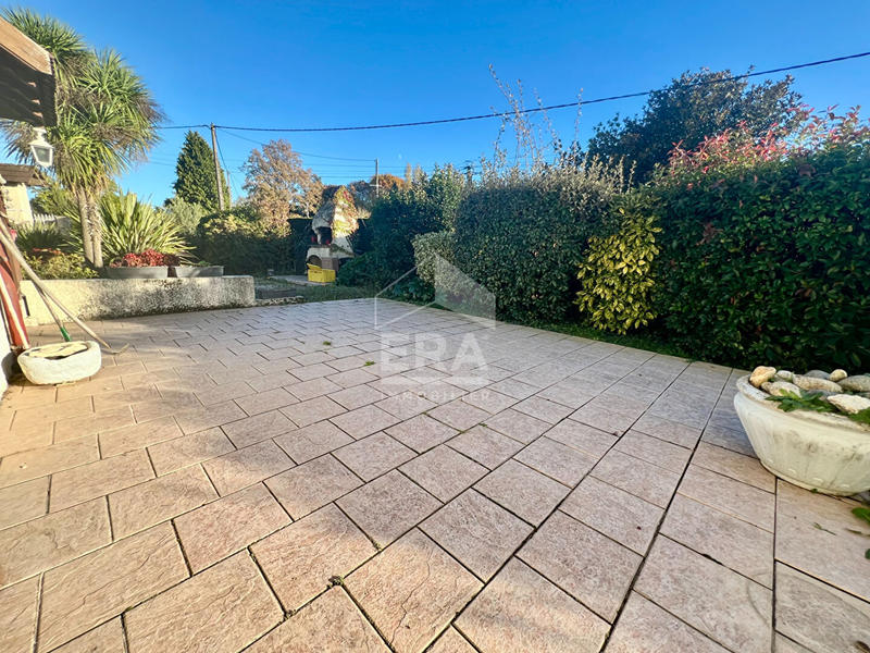 Maison - 198 m² - 8 pièces