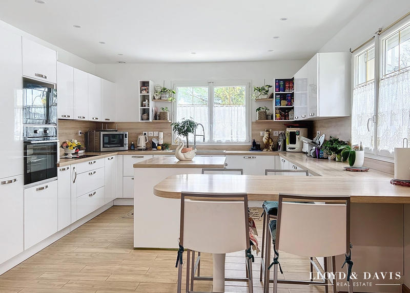 Maison - 123 m² - 4 pièces