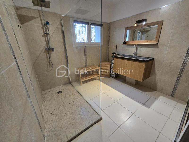 Villa - 200 m² - 7 pièces