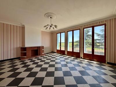 Maison - 181 m² - 6 pièces