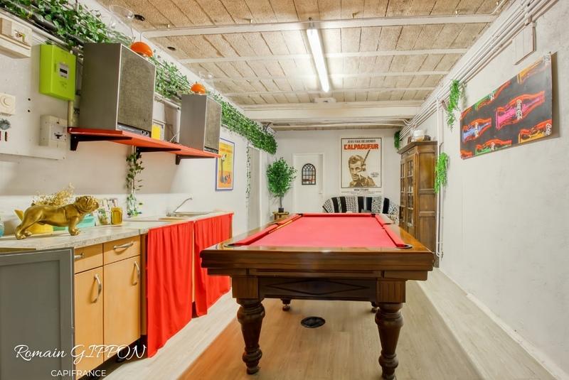 Maison - 286 m² - 11 pièces