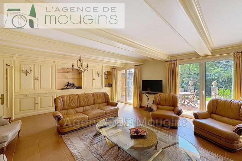 Villa - 177 m² - 7 pièces