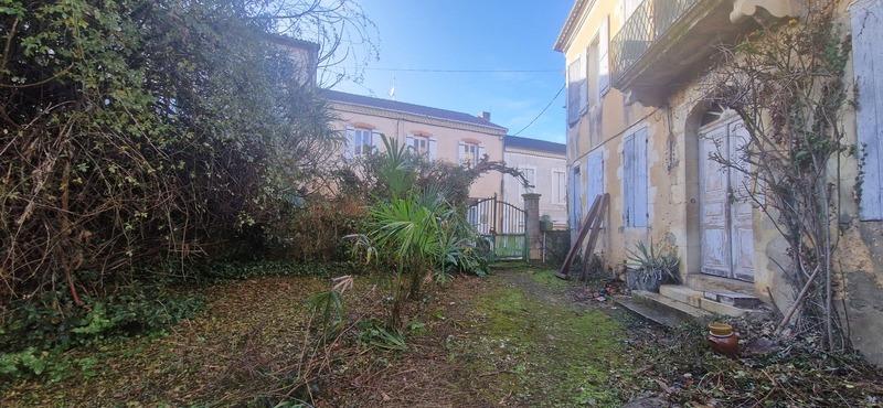 Appartement - 225 m² - 8 pièces