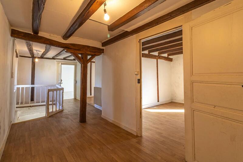 Maison - 104 m² - 6 pièces
