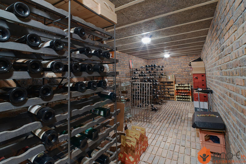 Maison - 270 m² - 10 pièces