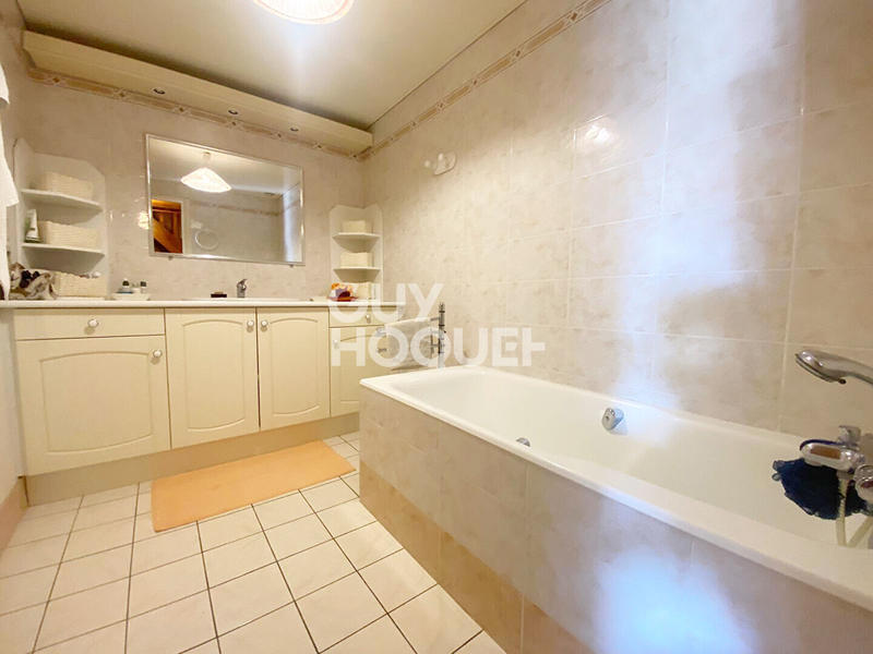 Maison - 138 m² - 4 pièces