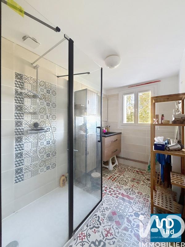 Maison - 233 m² - 9 pièces