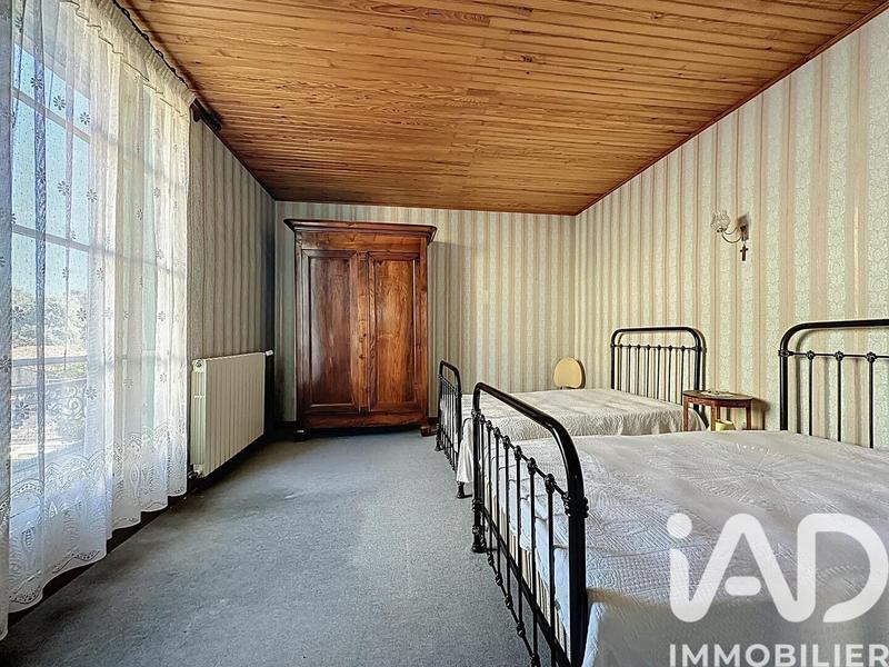 Maison - 253 m² - 8 pièces