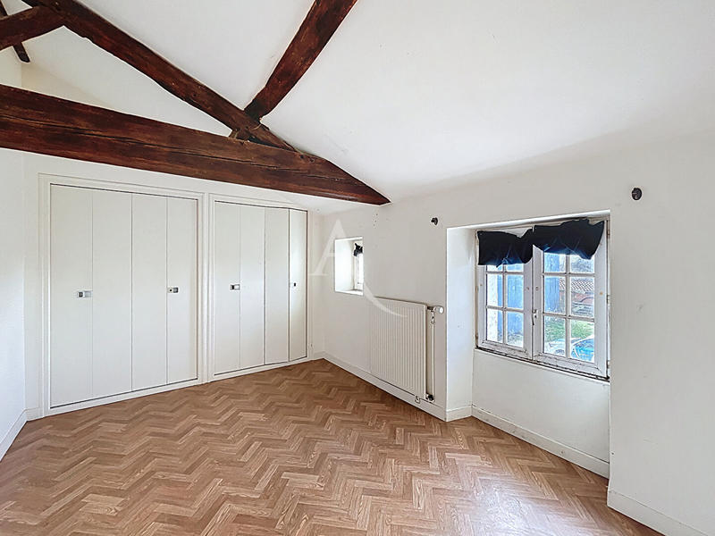 Longère - 258 m² - 14 pièces