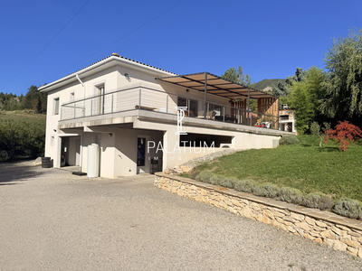 Maison - 138 m² - 4 pièces