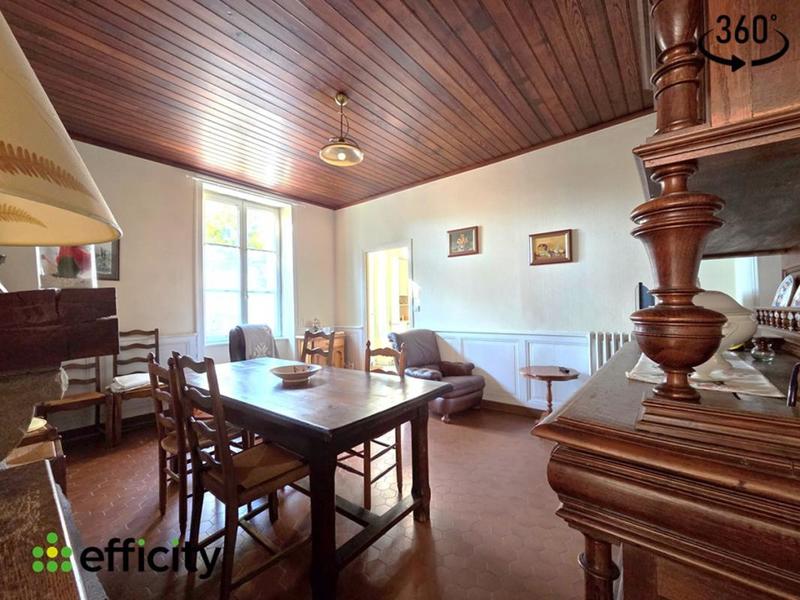 Maison - 149 m² - 6 pièces