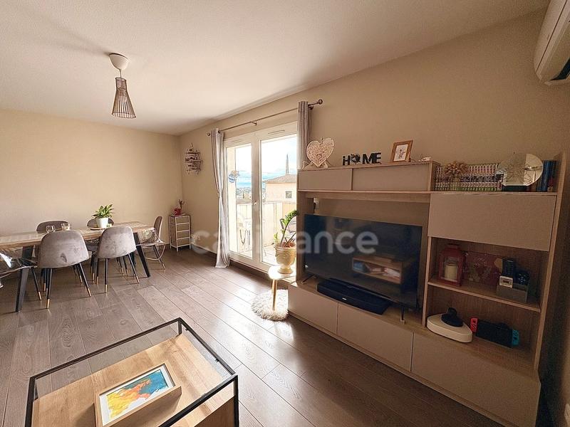 Appartement - 79 m² - 4 pièces