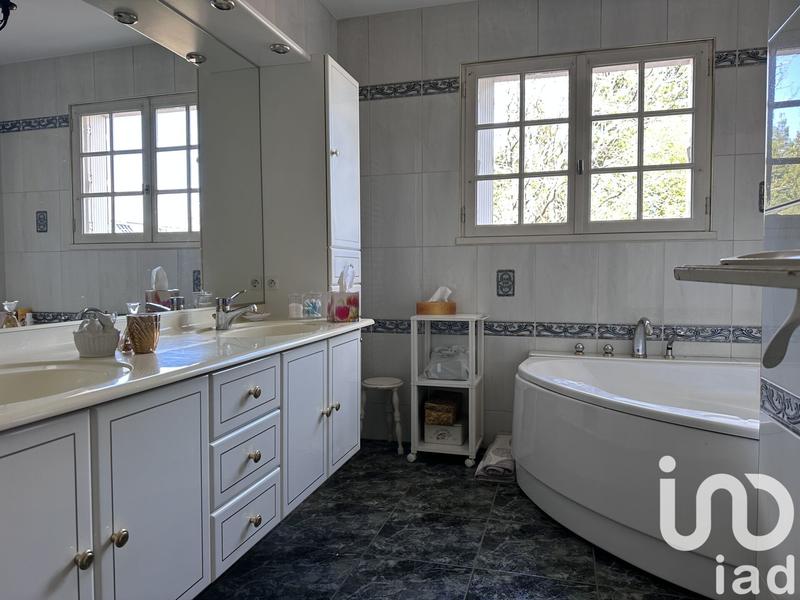 Maison - 134 m² - 7 pièces