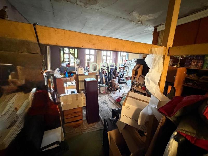 Maison - 221 m² - 5 pièces