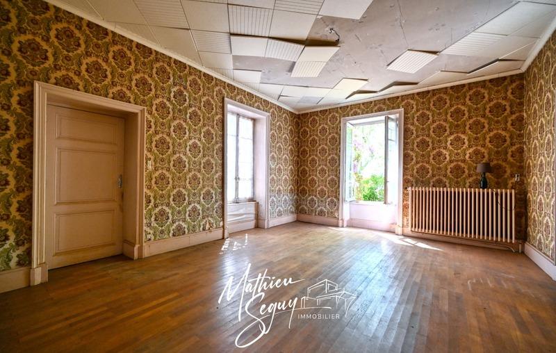 Appartement - 111 m² - 5 pièces