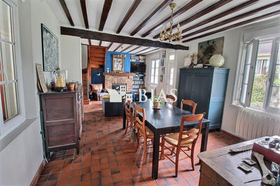 Maison - 89 m² - 5 pièces