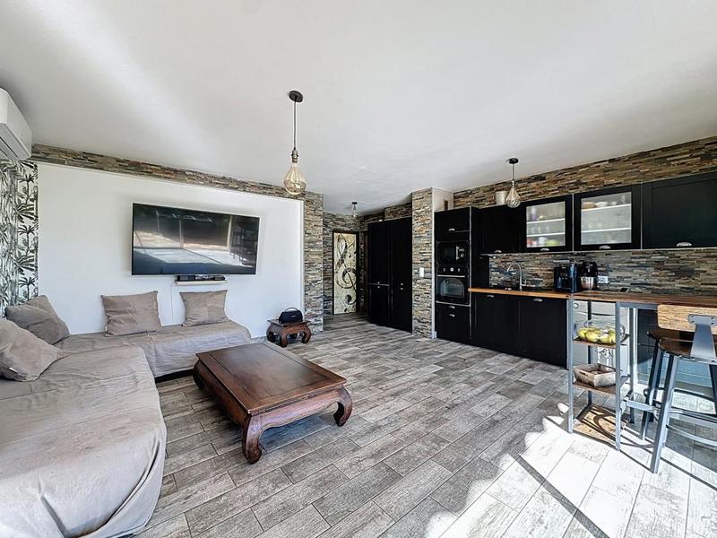 Appartement - 49 m² - 2 pièces