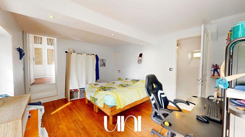 Maison - 165 m² - 6 pièces