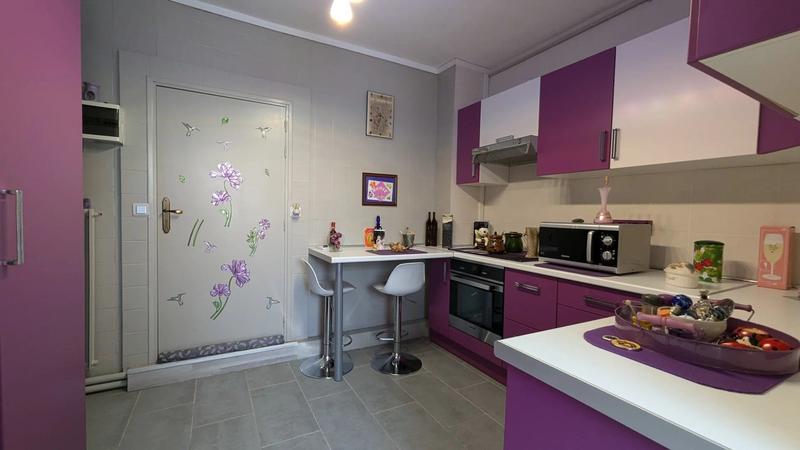 Maison - 225 m² - 8 pièces