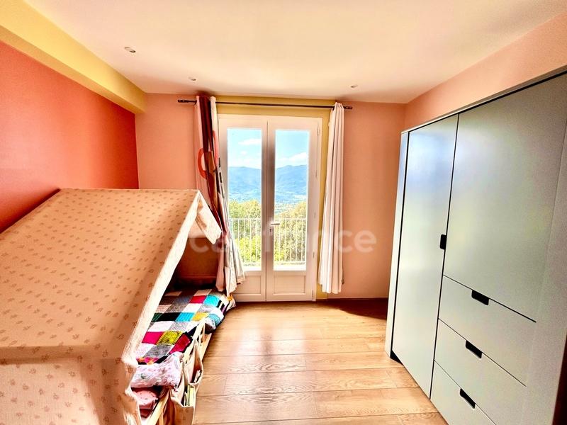 Villa - 162 m² - 6 pièces