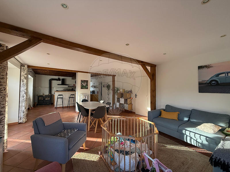 Maison - 316 m² - 14 pièces