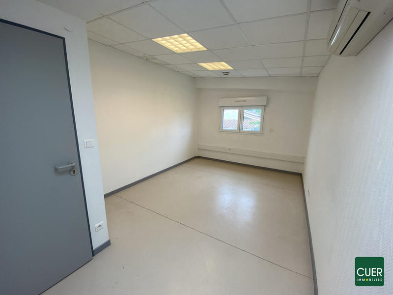 Local commercial - 220 m²