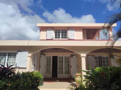 Maison - 250 m² - 8 pièces