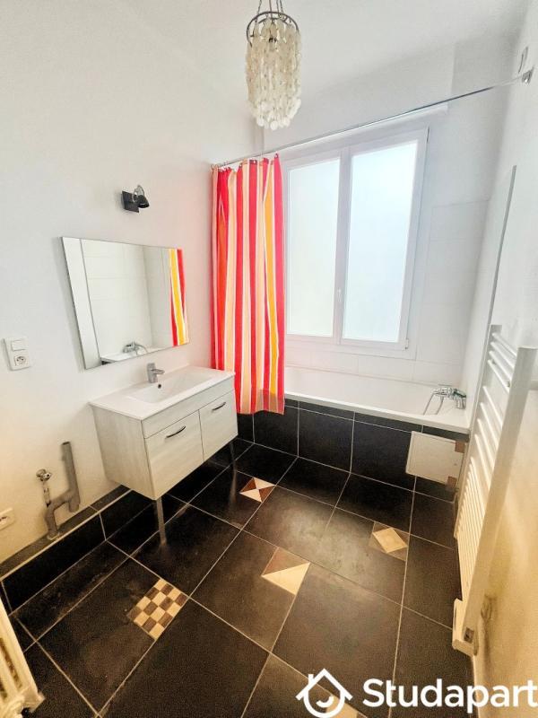 Appartement - 90 m² - 4 pièces