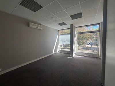 Local d'activité / Entrepôt - 212 m²