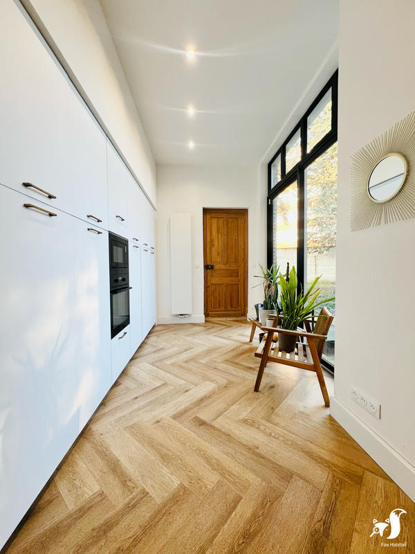 Maison - 275 m² - 8 pièces