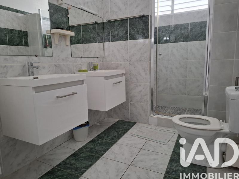 Maison - 196 m² - 7 pièces