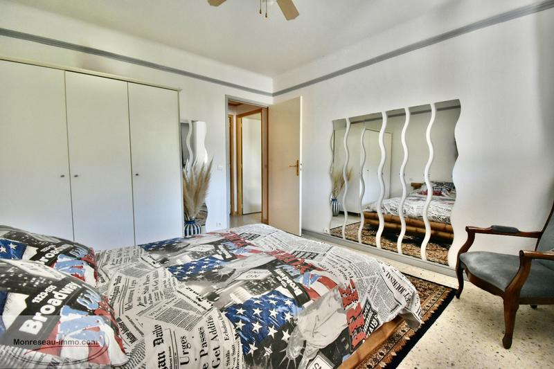 Maison - 260 m² - 7 pièces