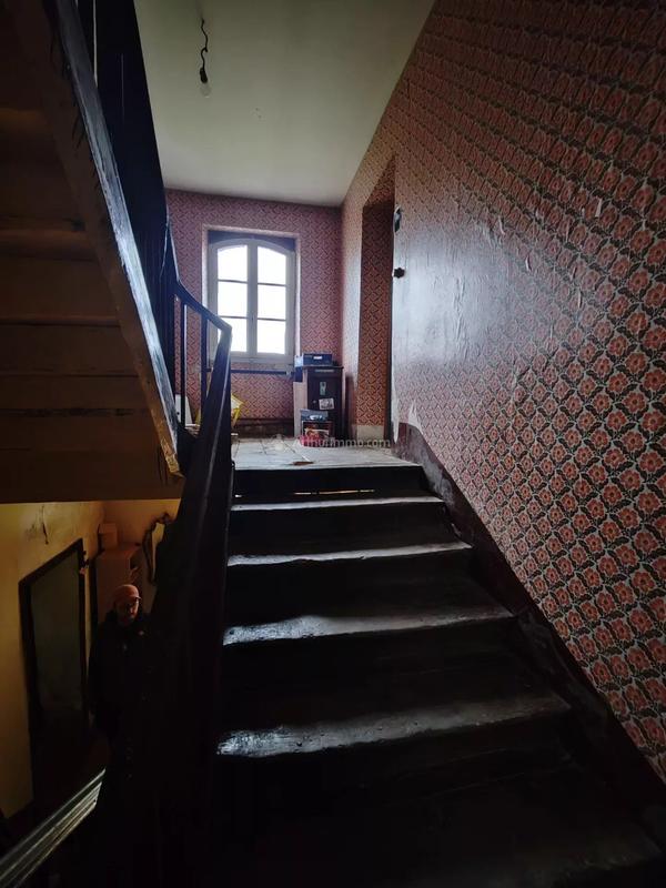 Maison - 208 m² - 5 pièces