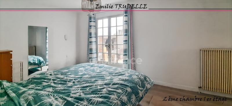 Maison - 222 m² - 8 pièces