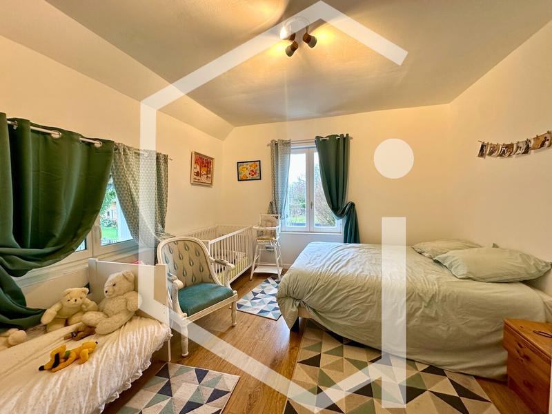 Maison - 182 m² - 7 pièces