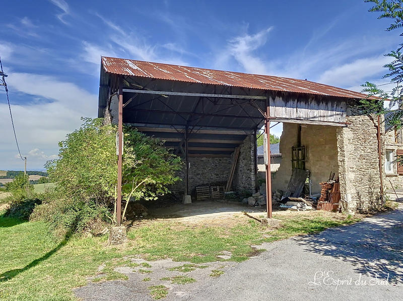 Maison - 287 m² - 14 pièces