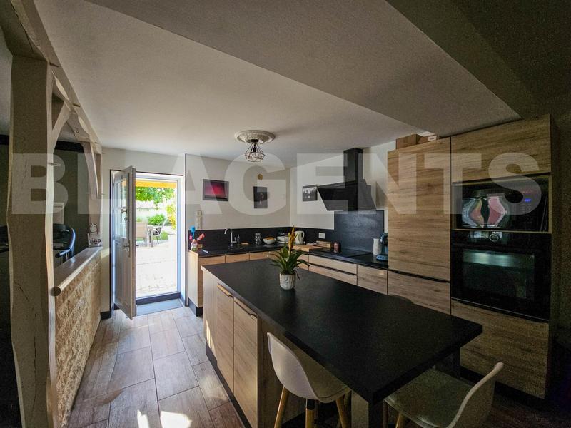 Maison - 160 m² - 5 pièces