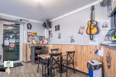 Fonds de commerce - Magasins - 200 m²