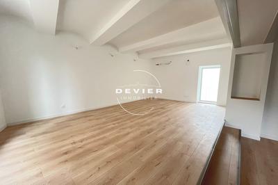 Maison de village - 94 m² - 4 pièces