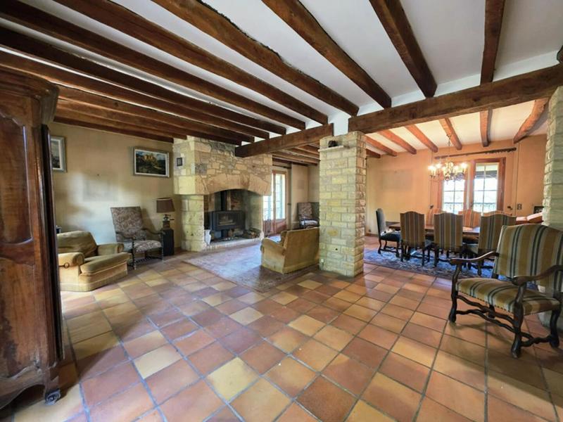 Maison - 235 m² - 4 pièces