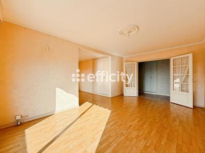 Appartement - 82 m² - 4 pièces